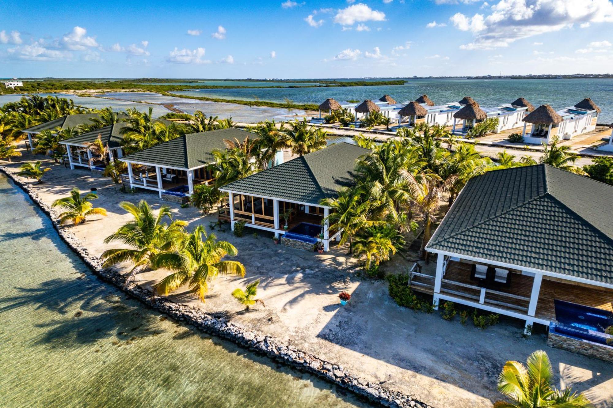 Turtle Island Resort San Pedro  Buitenkant foto